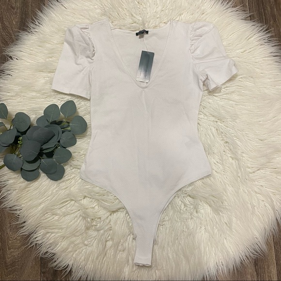 wild fable Tops - Wild Fable White Puff Short Sleeve Bodysuit